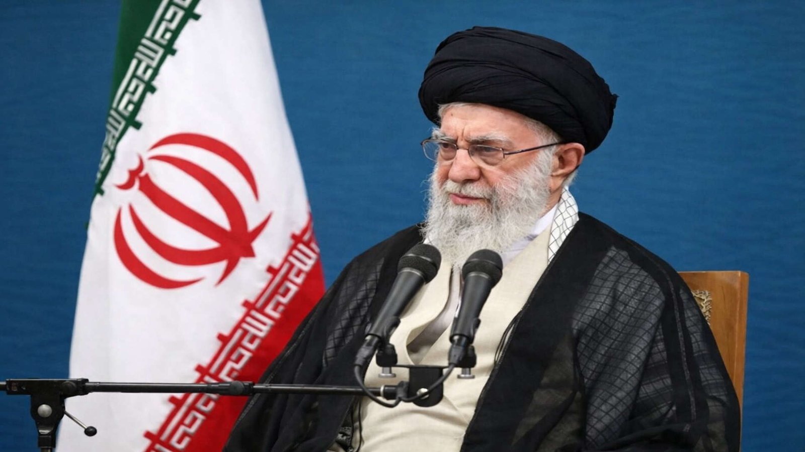 ایران کے سپریم لیڈر آیت اللہ علی خامنہ ای کون تھے؟  اور وہ امریکہ اور اسرائیل کے ہدف پر کیوں تھے؟