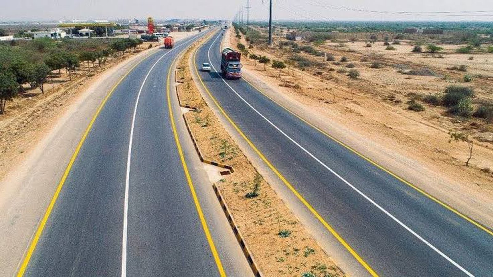 سندھ کی سڑکوں سے متعلق وائرل نوٹیفیکیشن، حقیقت کیا ہے؟