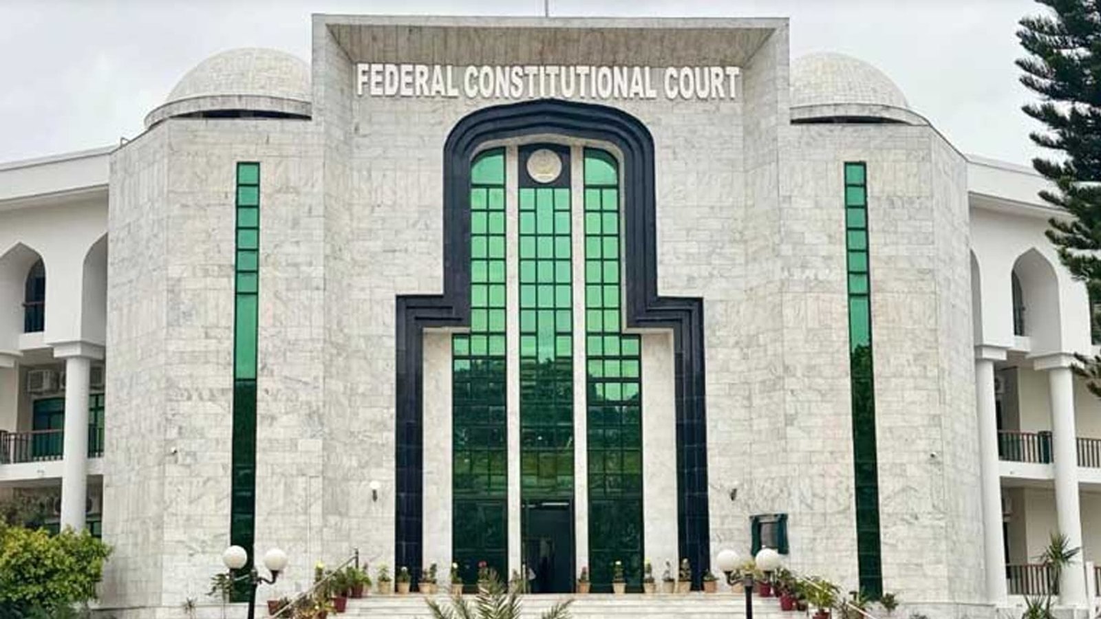 پاکستان کی وفاقی آئینی عدالت کا مسلمان مرد کی اہلِ کتاب خواتین سے شادی جائز قرار، اہلِ کتاب کون ہیں؟