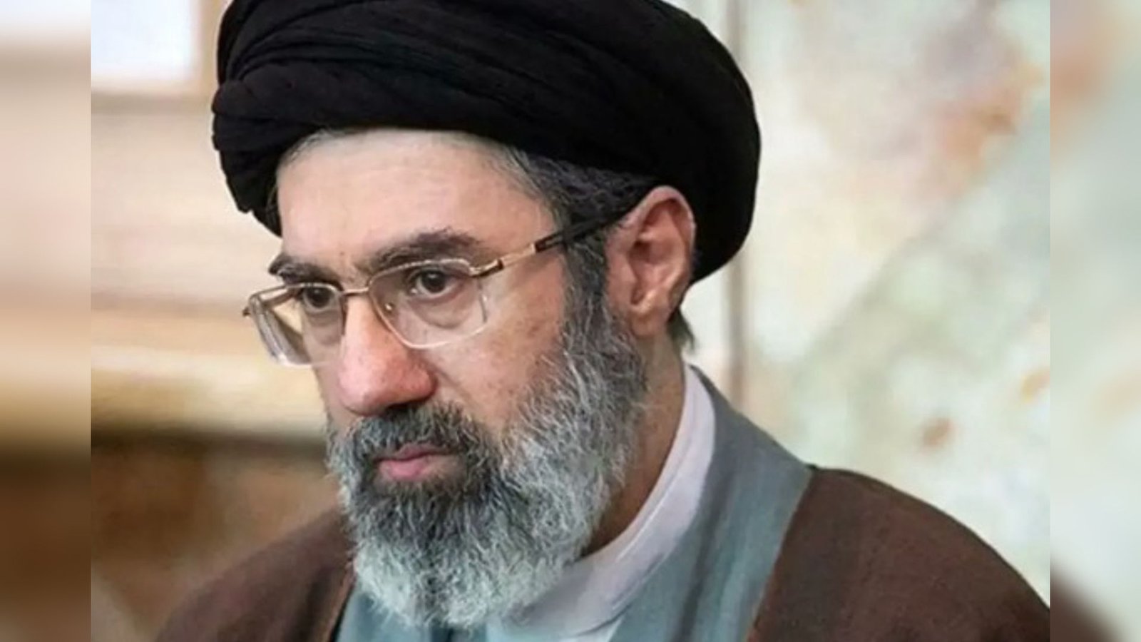 ایران کا نیا سپریم لیڈر: مجتبی خامنہ ای، ایران کی سیاست کی ایک پس پردہ مگر بااثر شخصیت