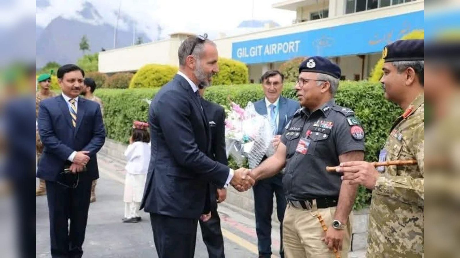 پرنس رحیم آغا خان نے نوجوانوں کو عالمی چیلنجز کے لیے تیار رہنے کی تلقین کی
