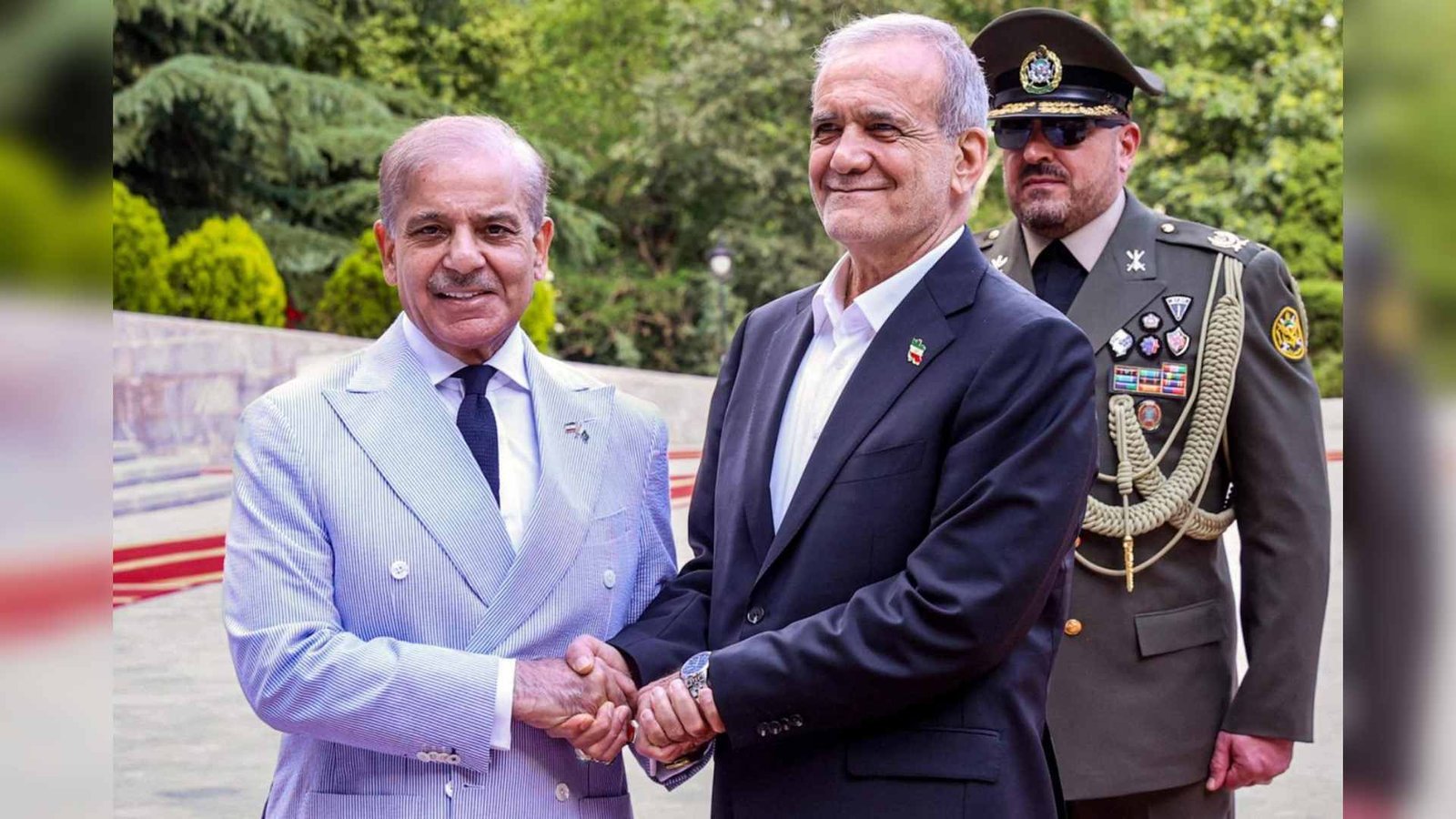 ایران پر اقتصادی پابندیوں میں نرمی: کیا پاکستان، ایران گیس پائپ لائن منصوبہ مکمل ہو سکے گا؟