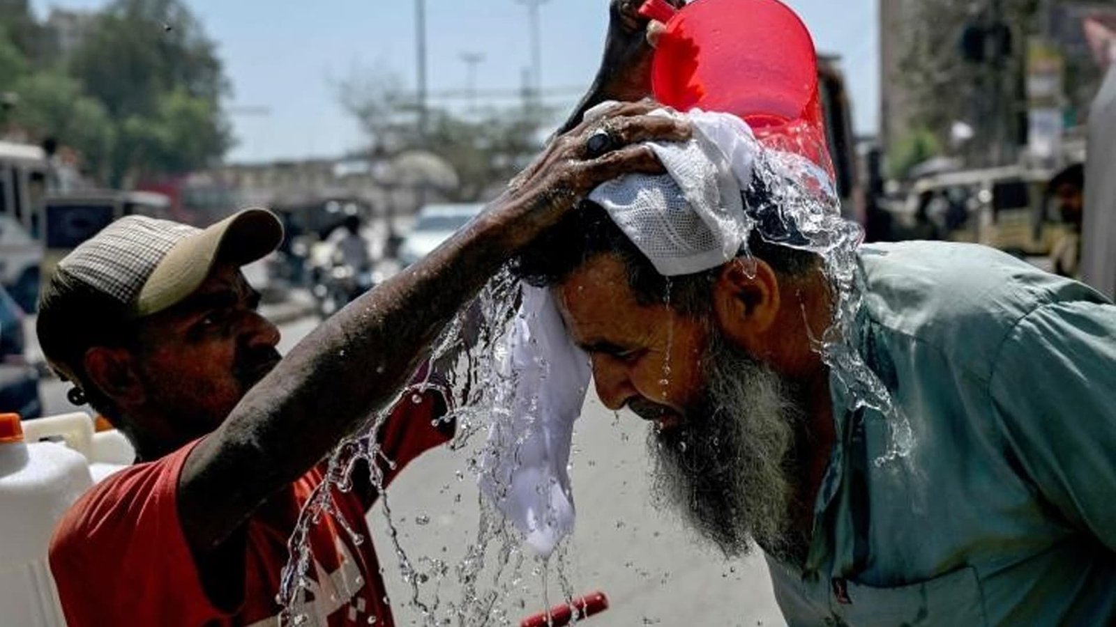 عالمی اوسط سے دگنی گرمی، پاکستان کے لیے خطرے کی گھنٹی