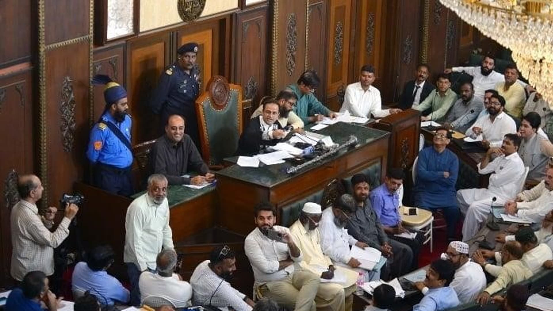 سندھ لوکل گورنمنٹ ترمیمی بل 2026: بلدیاتی اصلاحات یا اختیارات کے تسلسل کا نیا راستہ؟