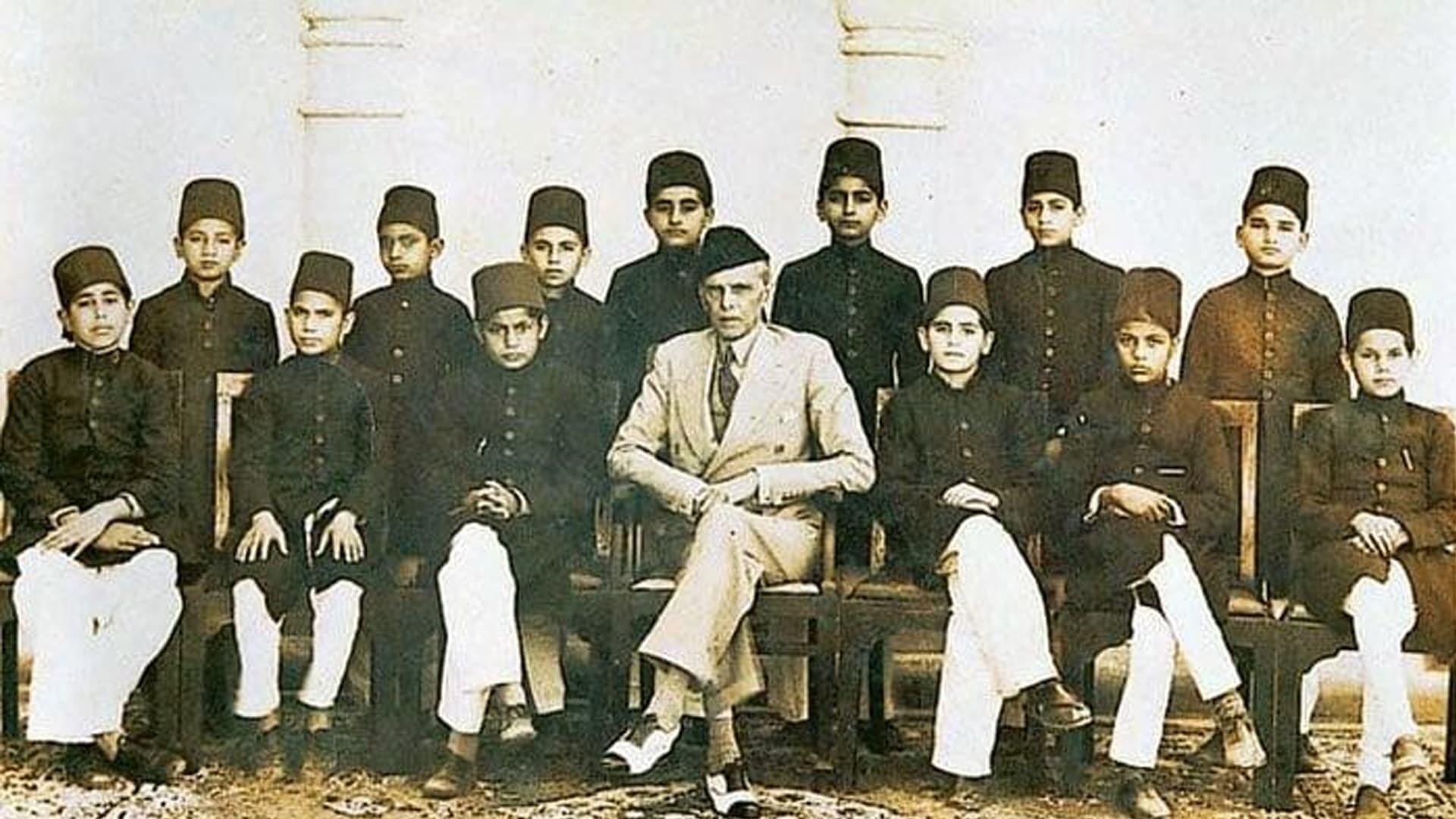 حیدرآباد کا یتیم بچہ جو سندھ کے مسلمانوں کا معمار بنا: حسن علی آفندی، سندھ مدرستہ الاسلام اور ایک عظیم تعلیمی سفر
